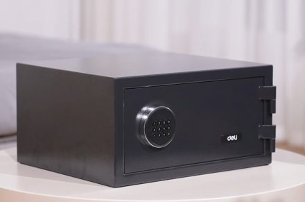Deli ET585 Safe (2)