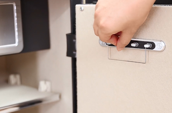 01 Deli ET634 Household Safe Box